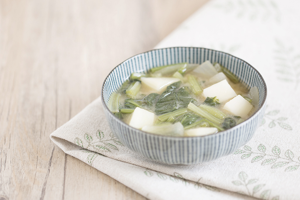 Miso Soup with Spinach and Potato